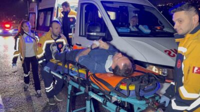 Samsun’da meydana gelen trafik kazasında, bir aracın yoldan çıkarak orta