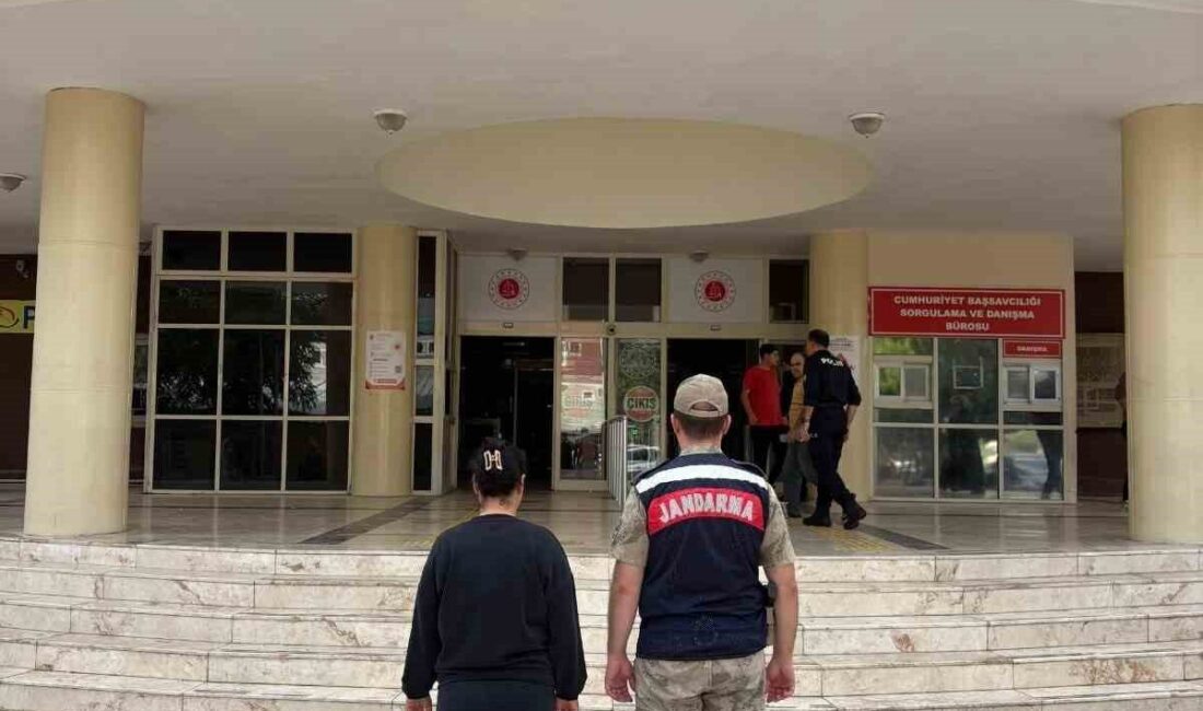 Şanlıurfa’nın Karaköprü ilçesinde, “karşılıksızdır” işlemi yapılmasına sebep olduğu gerekçesiyle 30