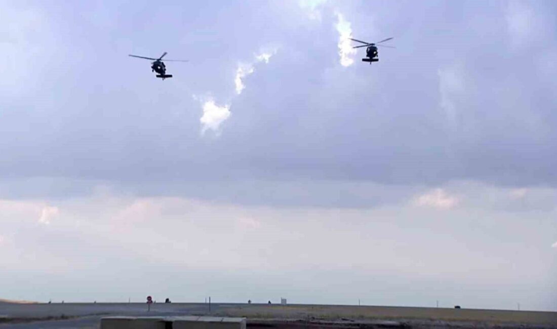 Şanlıurfa’da düzenlenen TEKNOFEST Güneydoğu etkinliğinde, Jandarma Havacılık Komutanlığı’na ait “Çelik