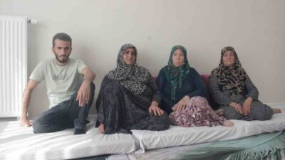 Şanlıurfa’nın Eyyübiye ilçesinde 63 yaşındaki İbrahim Halil Yüksekyayla’nın evinin önünde