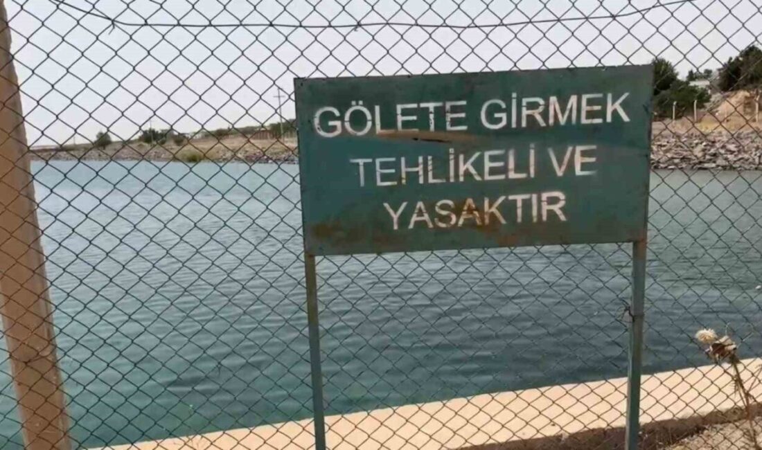 Şanlıurfa’nın Haliliye ilçesinde, down sendromlu 10 yaşındaki bir çocuk, sulama