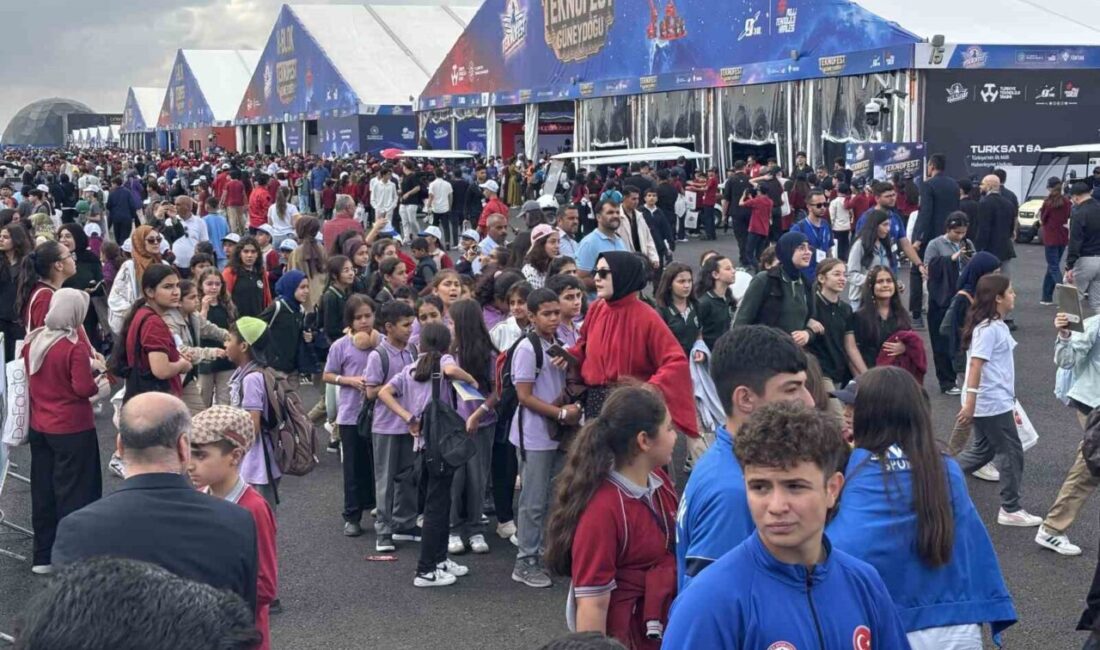 Şanlıurfa GAP Havalimanı’nda düzenlenen TEKNOFEST Güneydoğu festivali, üçüncü gününde de
