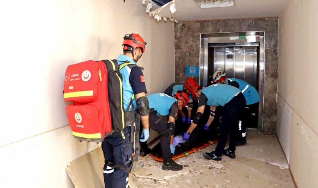 Şanlıurfa’nın Bozova ilçesinde düzenlenen 19. Bölge UMKE Tatbikatı, 6.9 büyüklüğündeki