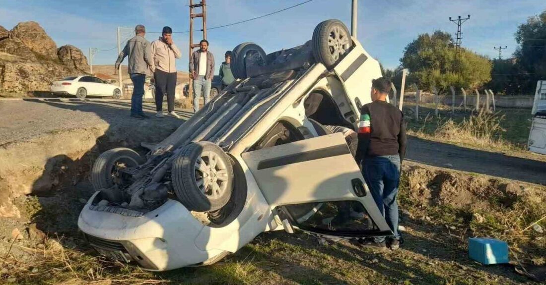Konya’nın Kulu ilçesinde meydana gelen trafik kazasında, hafif ticari araç