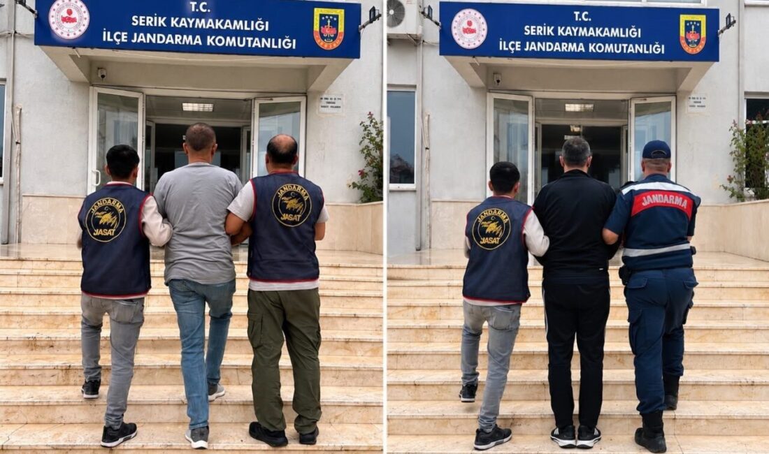Antalya’nın Serik ilçesinde jandarma ekipleri tarafından aranan kişilere yönelik gerçekleştirilen