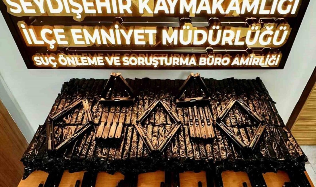Seydişehir ilçesinde gerçekleştirilen operasyonda bin 560 parça tabanca ele geçirildi