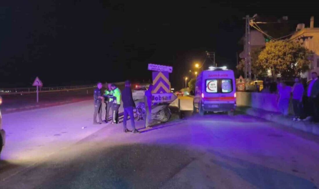 Hatay’da meydana gelen trafik kazasında seyir halindeki bir motosiklet, sürücüsünün