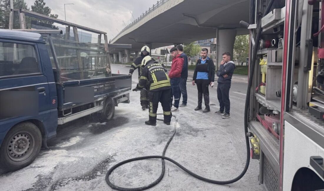 Kocasinan ilçesinde seyir halindeki bir kamyonetin lastiği, itfaiye ekipleri tarafından
