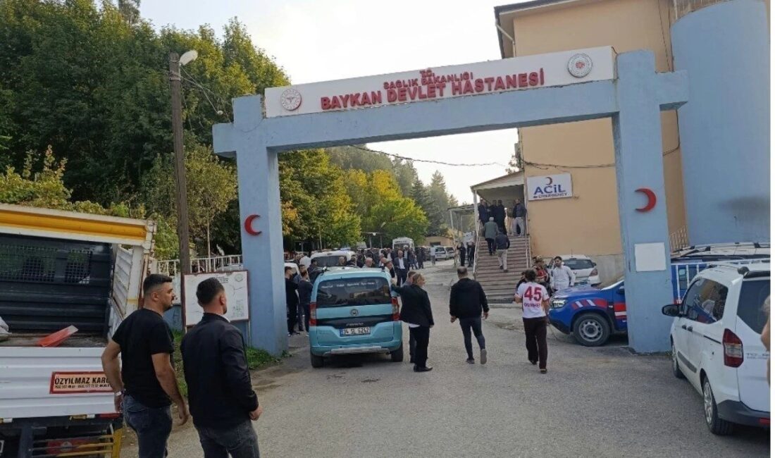 Siirt’in Baykan ilçesinde gerçekleşen traktör kazasında ağır yaralanan 22 yaşındaki