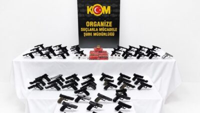İzmir’in Kemalpaşa ilçesindeki Organize Sanayi Bölgesi’nde silah imalatı yapıldığı tespit