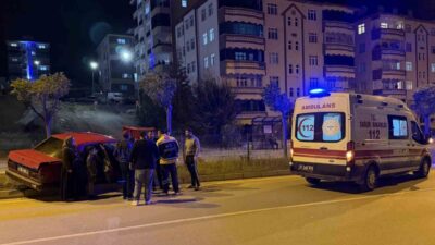 Boyabat ilçesinde meydana gelen trafik kazasında bir kişi yaralandı. Kazada,
