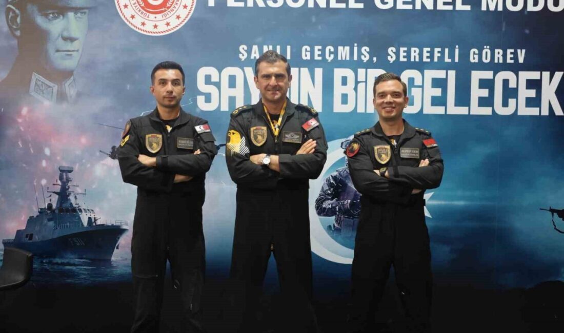 SOLOTÜRK, Şanlıurfa’da düzenlenen TEKNOFEST Güneydoğu etkinliğinde özel bir gösteri gerçekleştirerek