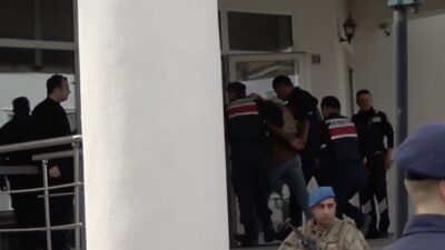 Kastamonu’nun Taşköprü ilçesinde, aralarında husumet bulunduğu öne sürülen 4 kişiyle