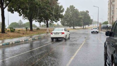 Meteoroloji Genel Müdürlüğü’nün uyarıları sonrasında Tekirdağ’ın Süleymanpaşa ilçesinde öğleden sonra