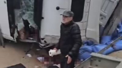 Ankara-Eskişehir karayolundaki tır kazasında ağır yaralanan ve kolu koptuğu öğrenilen