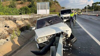 Alanya ilçesinde meydana gelen trafik kazasında sürücü yaralandı. Olay, Alanya’nın