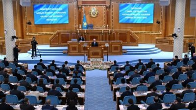 Kazakistan Cumhurbaşkanı Kasım Cömert Tokayev, Kazakistan’ın ilk nükleer santrali olan