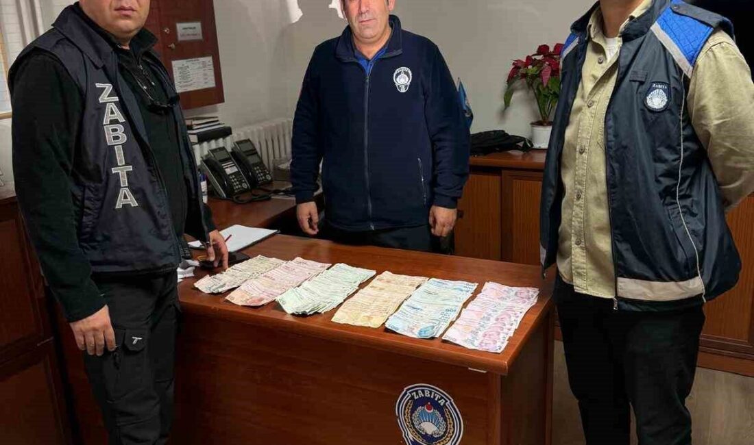 Eskişehir Büyükşehir Belediyesi Zabıta Dairesi Başkanlığı tarafından tramvay içinde gerçekleştirilen