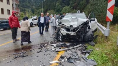 Trabzon’un Çaykara ilçesinde bugün yaşanan trafik kazasında, aralarında 2 Arap