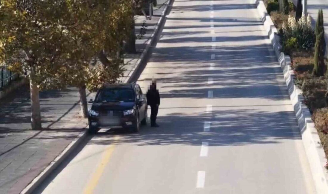 Kırıkkale’de, trafik denetimini fark eden bir sürücü, aracını park edip