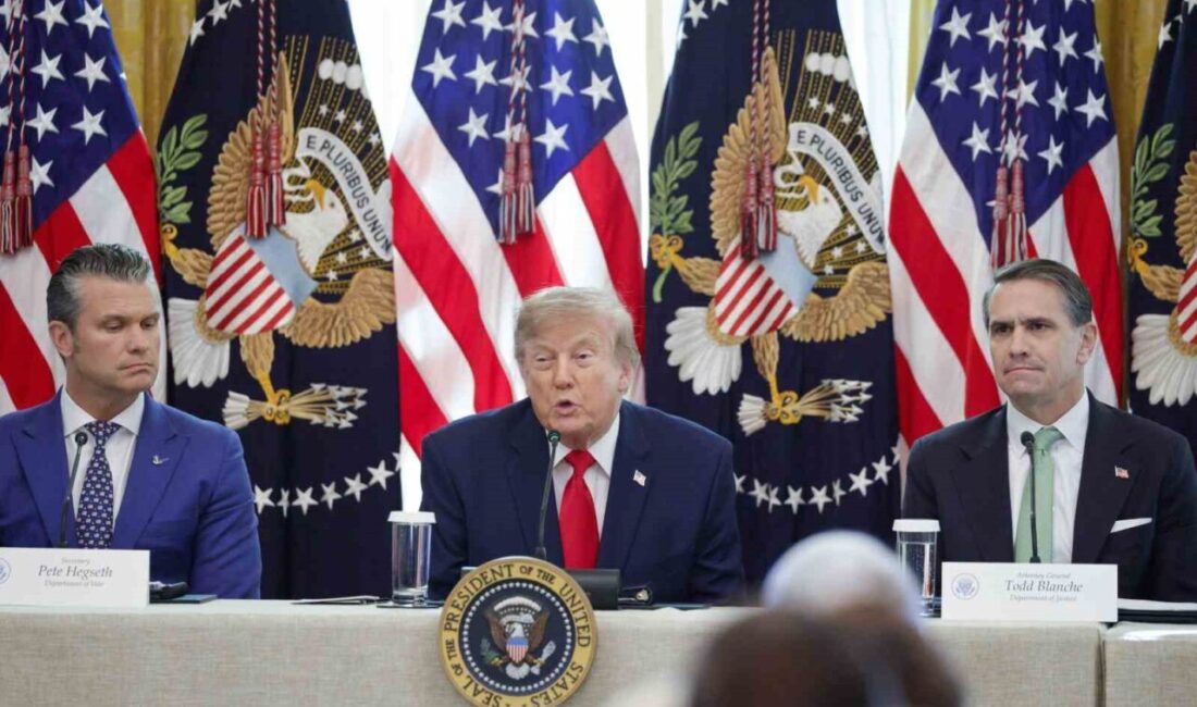 ABD Başkanı Donald Trump, Beyaz Saray’da siber suç tehditleri konulu