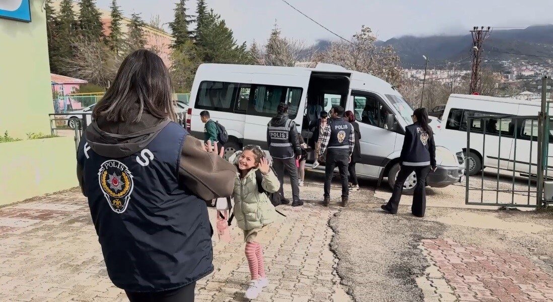Tunceli’de çocuk ve gençlerin güvenliği için yürütülen denetimlerde 4 bin