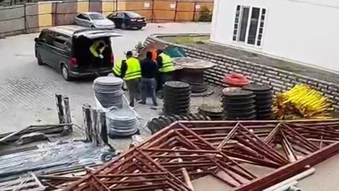 Tuzla ilçesinde bir şantiyeden yaklaşık 1 milyon 397 bin TL