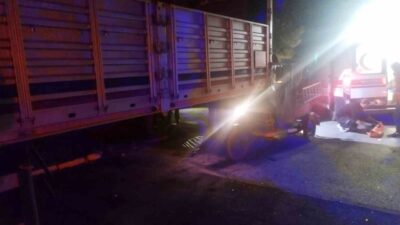 Konya’nın Karapınar ilçesinde meydana gelen bir trafik kazasında, üç tekerlekli