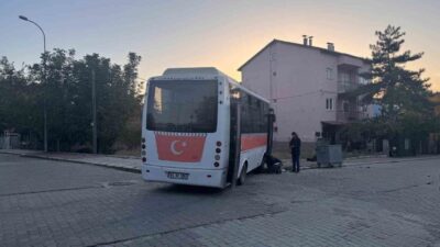 Uşak’ta meydana gelen trafik kazasında, 4’ü çocuk olan toplam 7