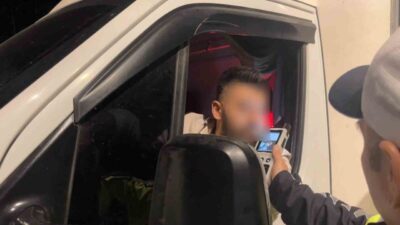 Bursa’da alkol kontrolü sırasında durdurulan kamyonet şoförü, “Uykuya gelmiştim” diyerek