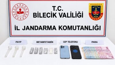 Bilecik İl Jandarma Komutanlığı ekiplerince uyuşturucu satıcılığı yaptığı belirlenen 3