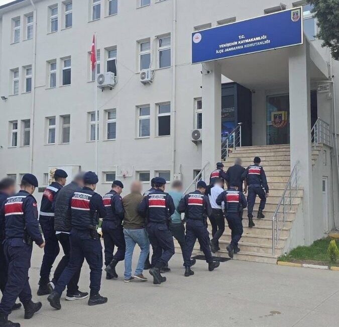 Bursa’da, polis ve jandarmanın trafik denetimleri hakkında bilgi paylaşmak amacıyla