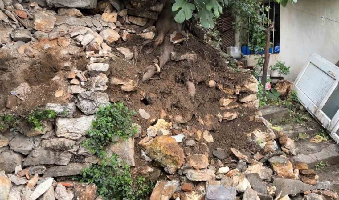 Bursa’da iki gün boyunca sürekli yağan yağmurun ardından, bir evin