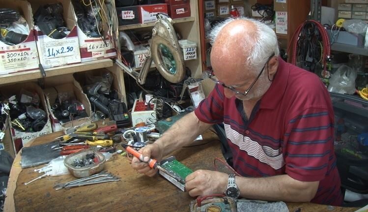 Elektrikli bisikletler ve scooterlarda yaşanan yedek parça sıkıntısı ile eğitimsiz