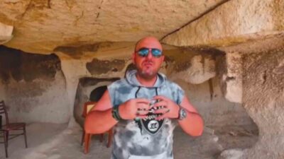 Maden Teknolojisi ve Yer Bilimleri Uzmanı Serkan İçelli, Kapadokya bölgesinde