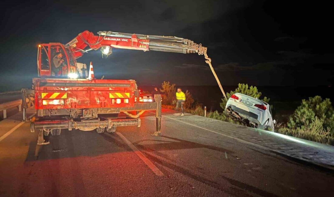 Afyonkarahisar’da tır, otomobil ve hafif ticari aracın karıştığı zincirleme trafik