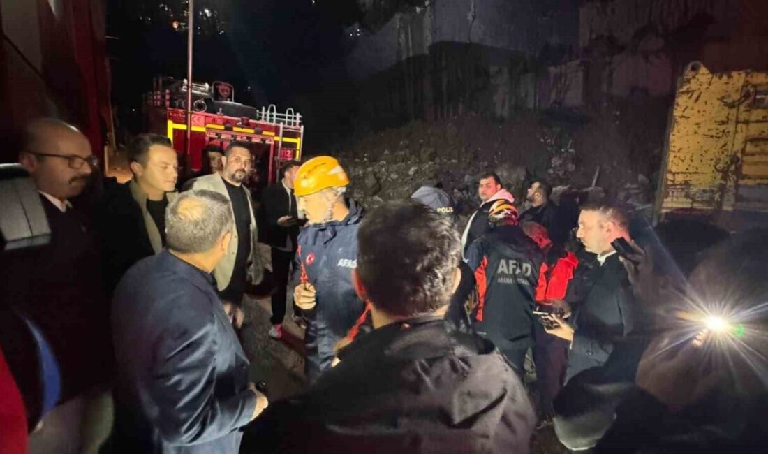 Zonguldak’ta, Meşrutiyet Mahallesi’nde 2 katlı bir binanın çökmesi sonucu Türkan
