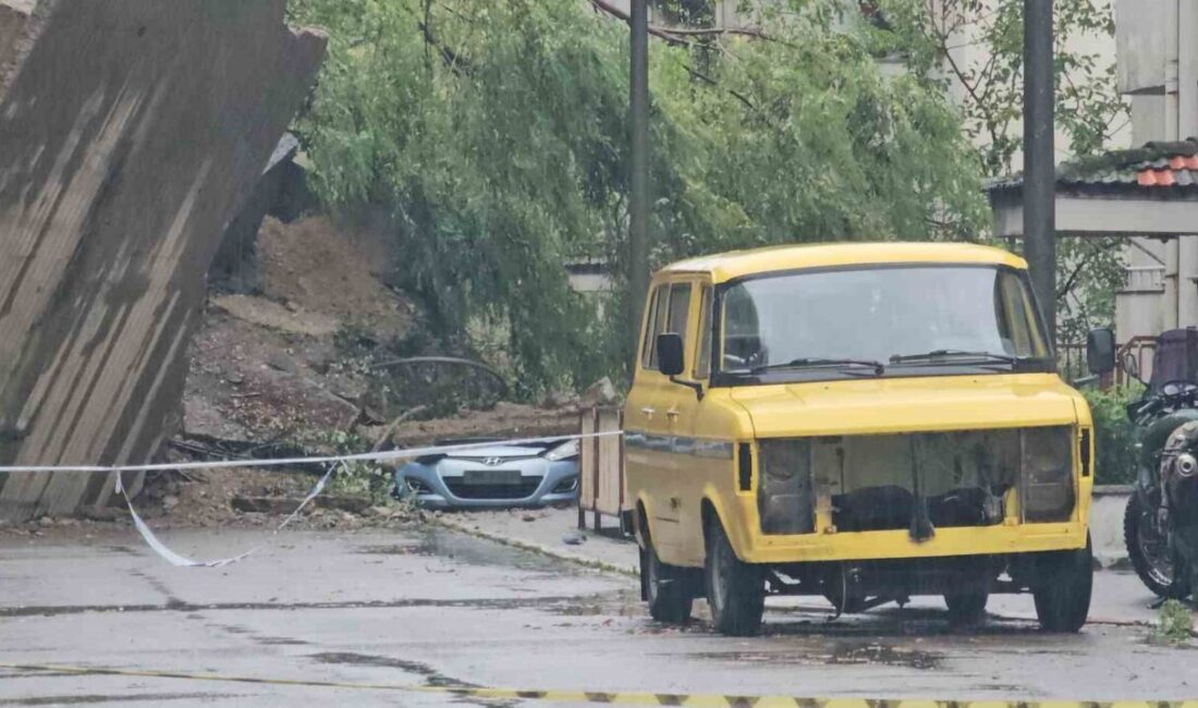 Çatalağzı beldesine bağlı Kilimli ilçesinde dün akşam yaşanan heyelanın boyutu