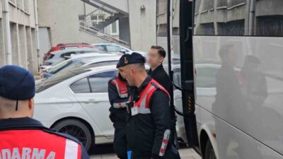 Zonguldak’ta polis ekipleri tarafından terör örgütlerine karşı düzenlenen operasyonda yakalanan