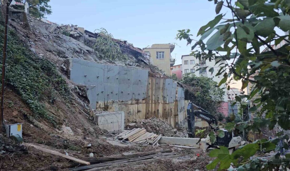 Zonguldak’ta meydana gelen olayda, 3 katlı bir binanın çökmesi sonucu